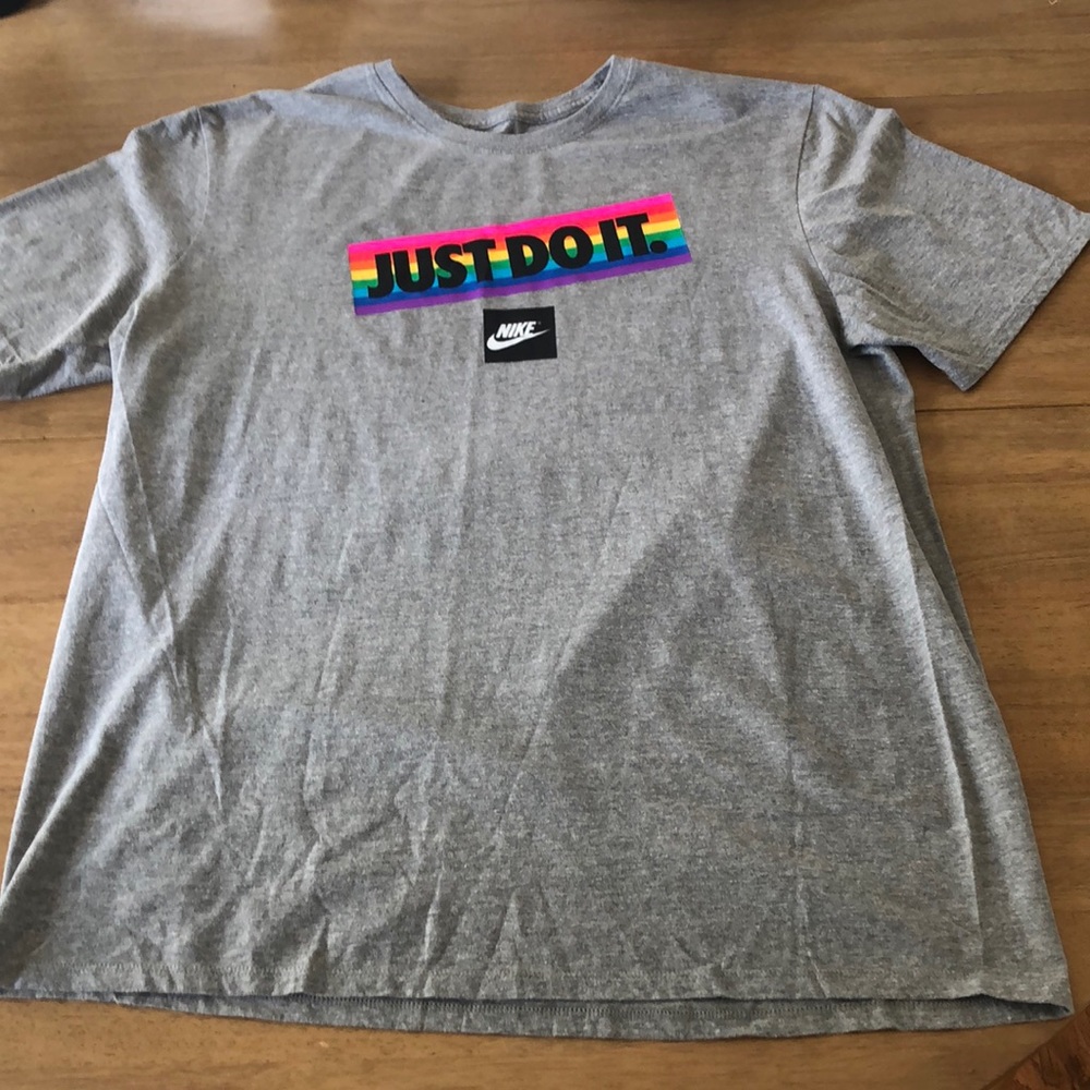 Nike, gray T-shirt, XL, never worn